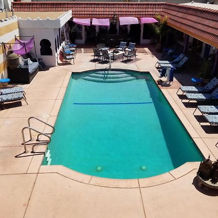 El Morocco Inn & Spa Desert Hot Springs Bagian luar foto